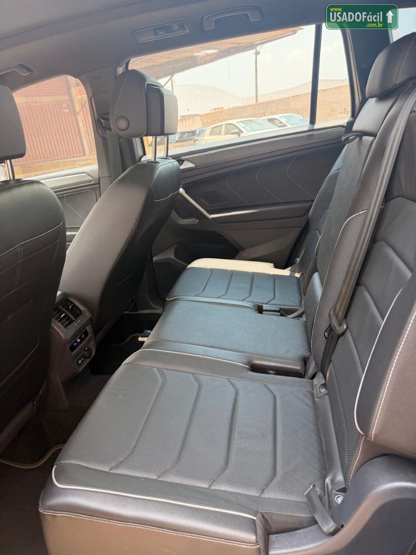 Volkswagen Tiguan Allspace R-Line 300 TSI 2.0 2024/2024 — foto 7 de 12