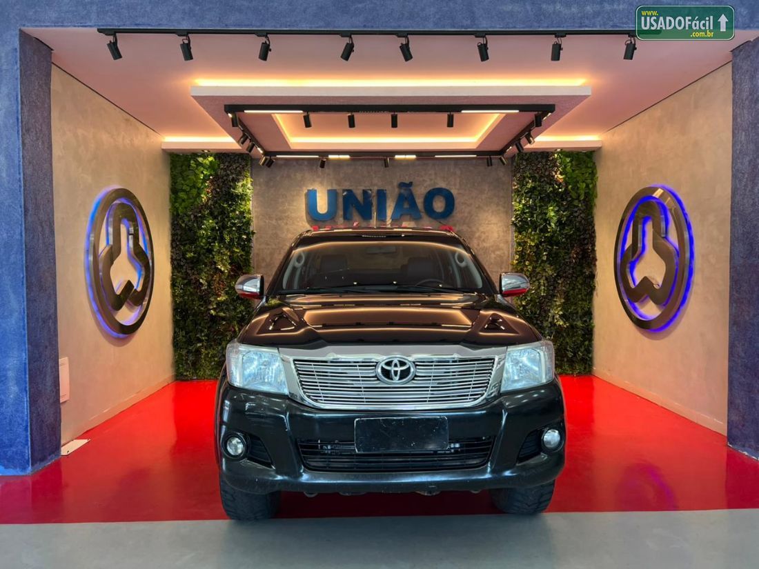 TOYOTA Hilux SRV CD 2.7 4x4 Automatico Flex 2015/2015 — foto 2 de 11