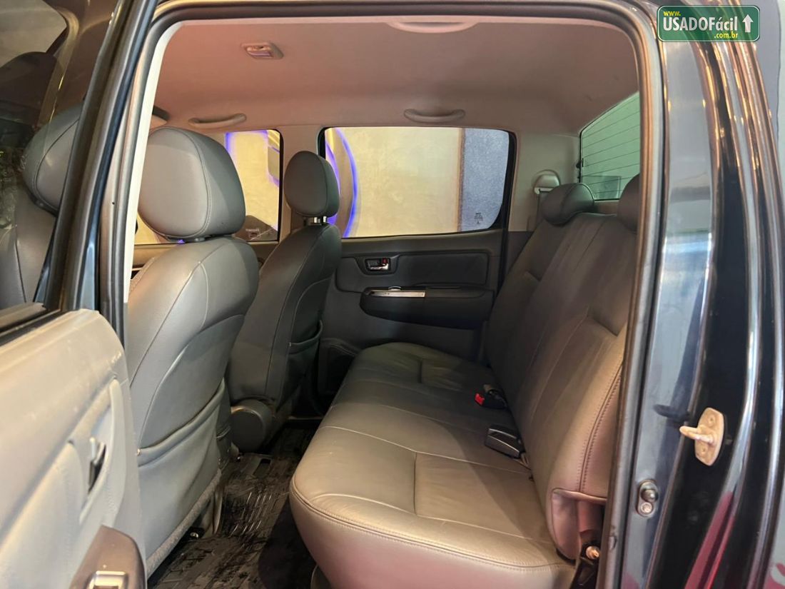 TOYOTA Hilux SRV CD 2.7 4x4 Automatico Flex 2015/2015 — foto 10 de 11