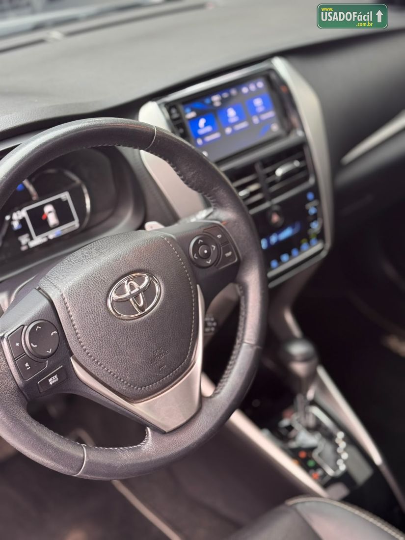 Toyota Yaris Hatch XLS 1.5 Automático Flex 2018/2019 — foto 8 de 13