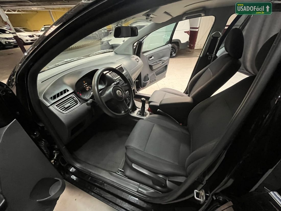 Volkswagen Fox 1.0 Mi 4P Total Flex 2010/2011 — foto 12 de 17