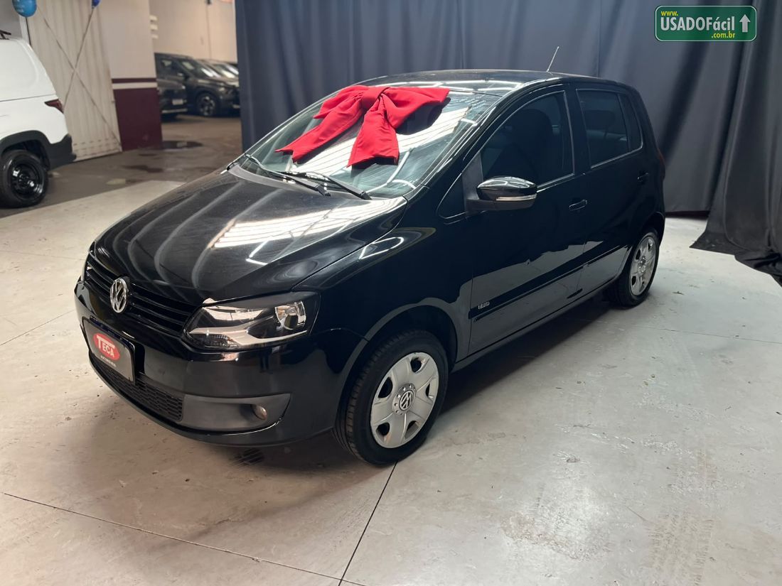 Volkswagen Fox 1.0 Mi 4P Total Flex 2010/2011 — foto 3 de 17