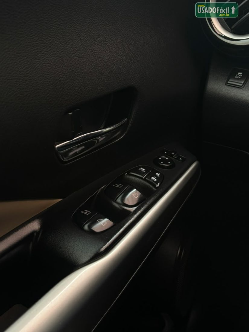 Nissan Kicks SL 1.6 Automático FlexStar 2016/2017 — foto 14 de 18