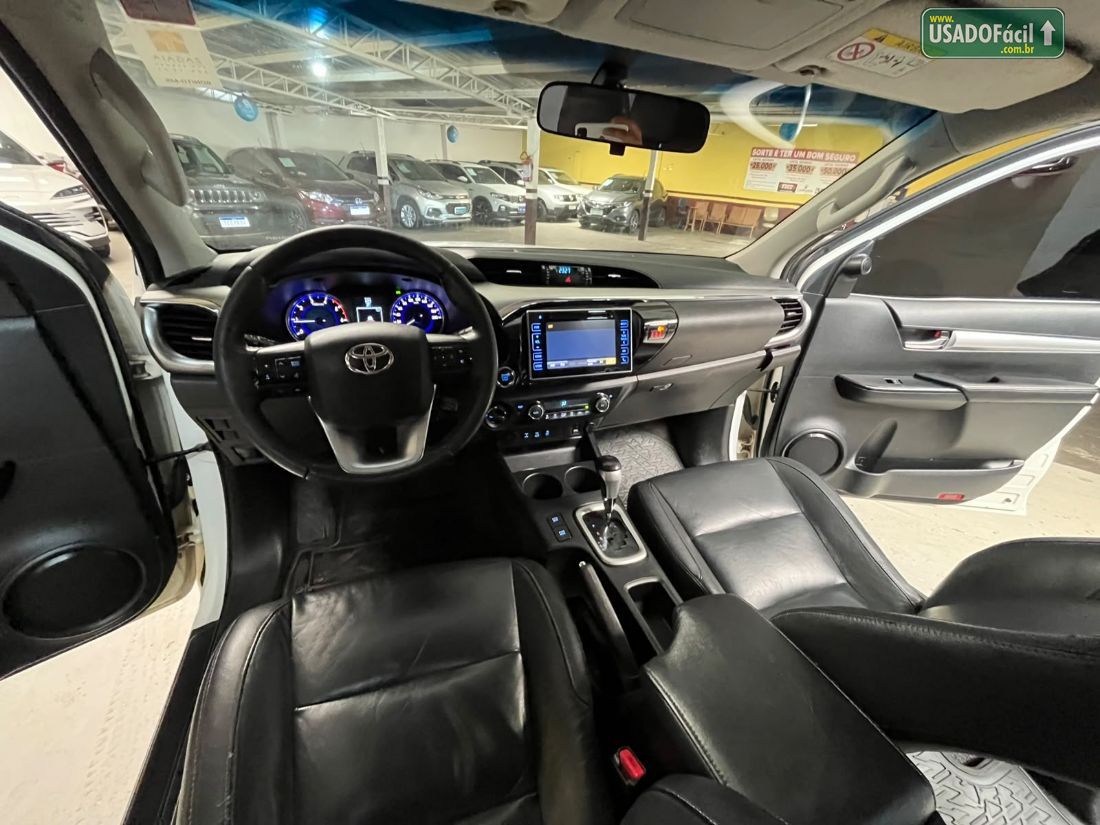 Toyota Hilux SRX CD 2.8 4x4 TDI Automático Diesel 2016/2016 — foto 11 de 19