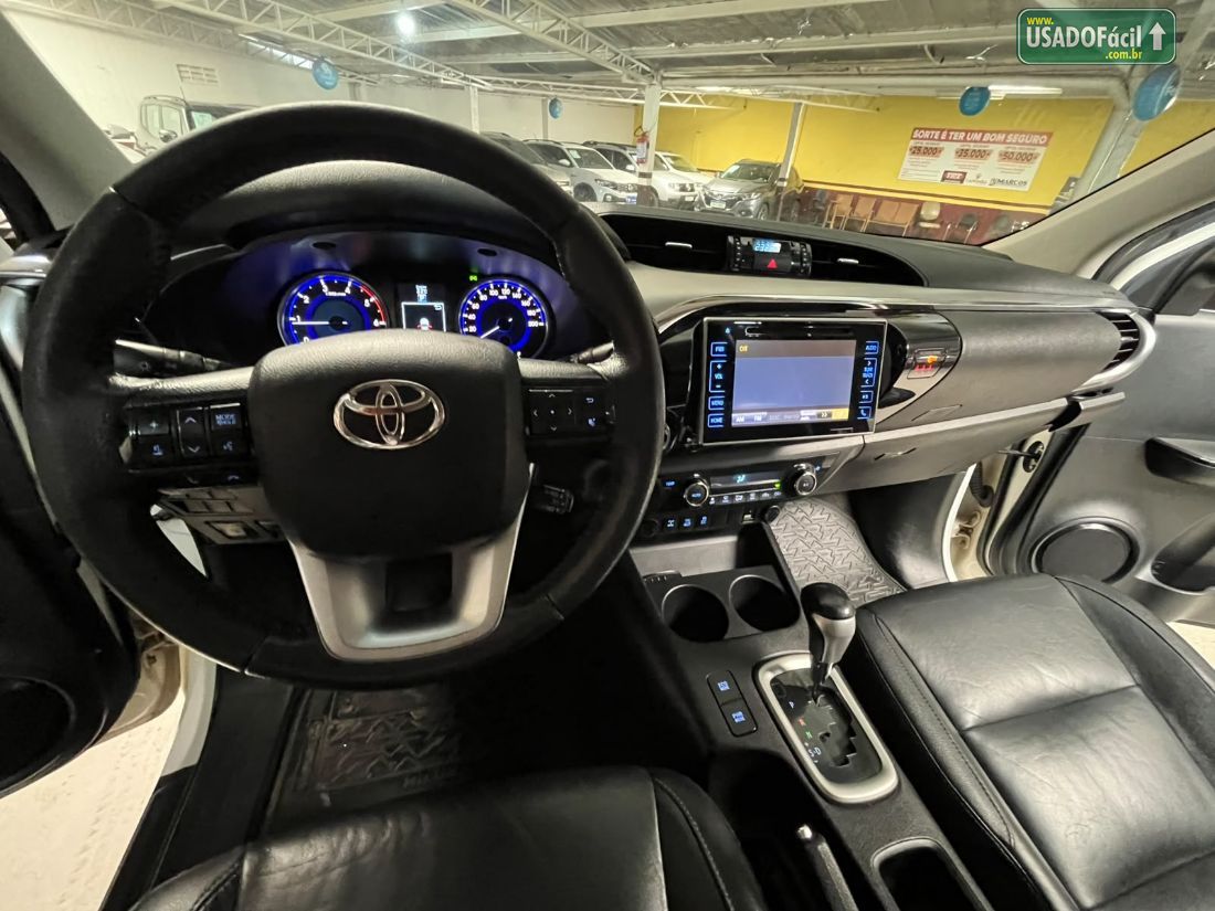 Toyota Hilux SRX CD 2.8 4x4 TDI Automático Diesel 2016/2016 — foto 14 de 19