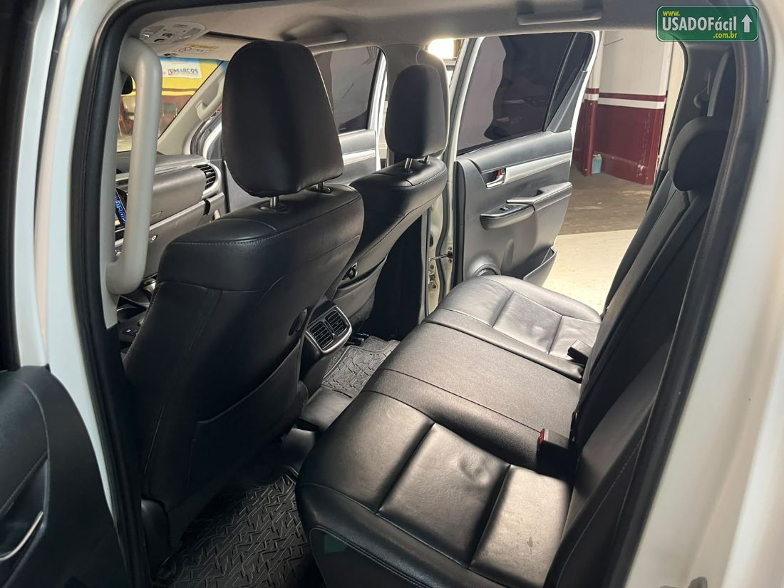 Toyota Hilux SRX CD 2.8 4x4 TDI Automático Diesel 2016/2016 — foto 19 de 19