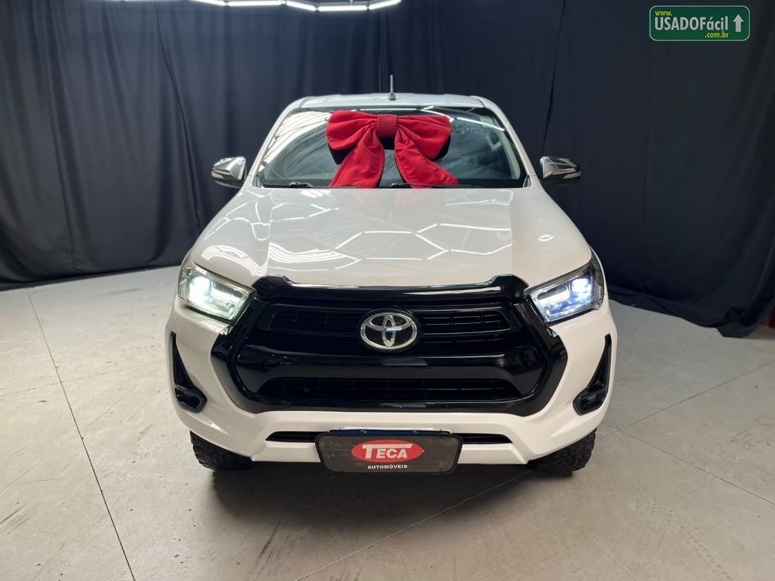Toyota Hilux SRX CD 2.8 4x4 TDI Automático Diesel 2016/2016 — foto 2 de 19