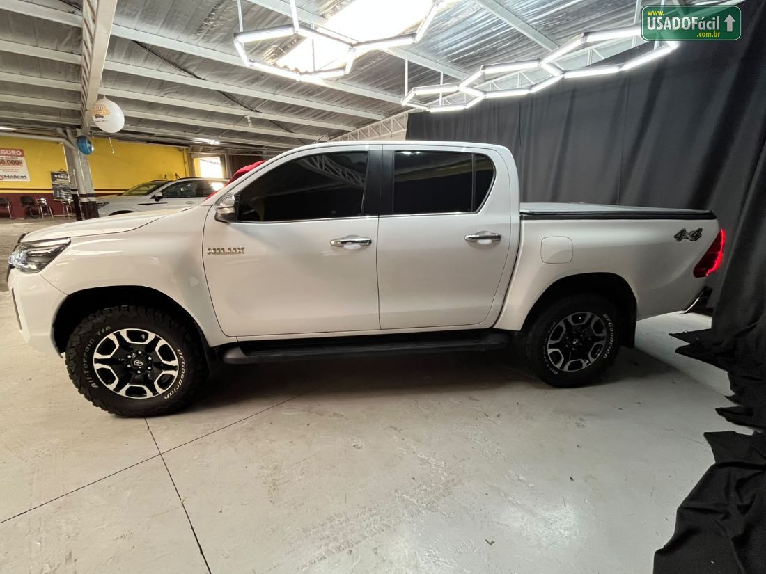 Toyota Hilux SRX CD 2.8 4x4 TDI Automático Diesel 2016/2016 — foto 5 de 19