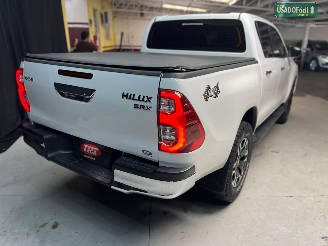 Toyota Hilux SRX CD 2.8 4x4 TDI Automático Diesel 2016/2016 — foto 8 de 19