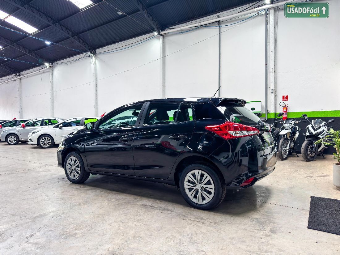Toyota Yaris Hatch XL 1.5 Automático Flex 2024/2025 — foto 5 de 8
