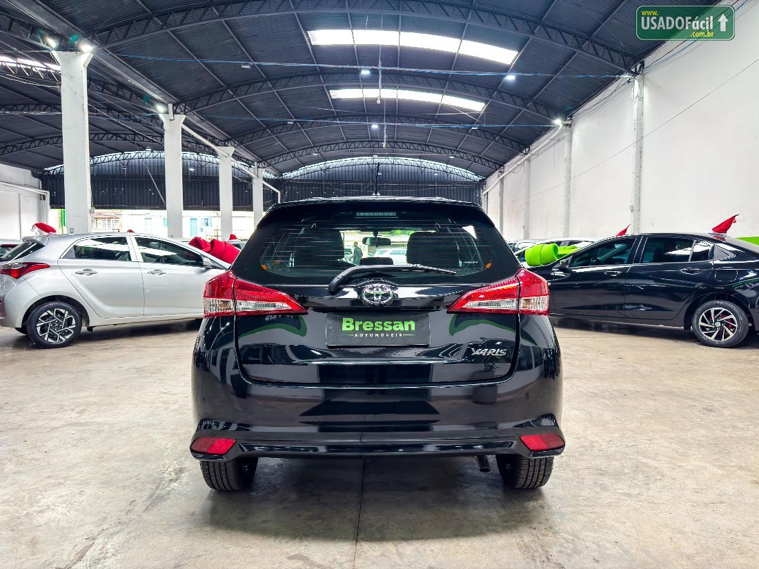 Toyota Yaris Hatch XL 1.5 Automático Flex 2024/2025 — foto 6 de 8