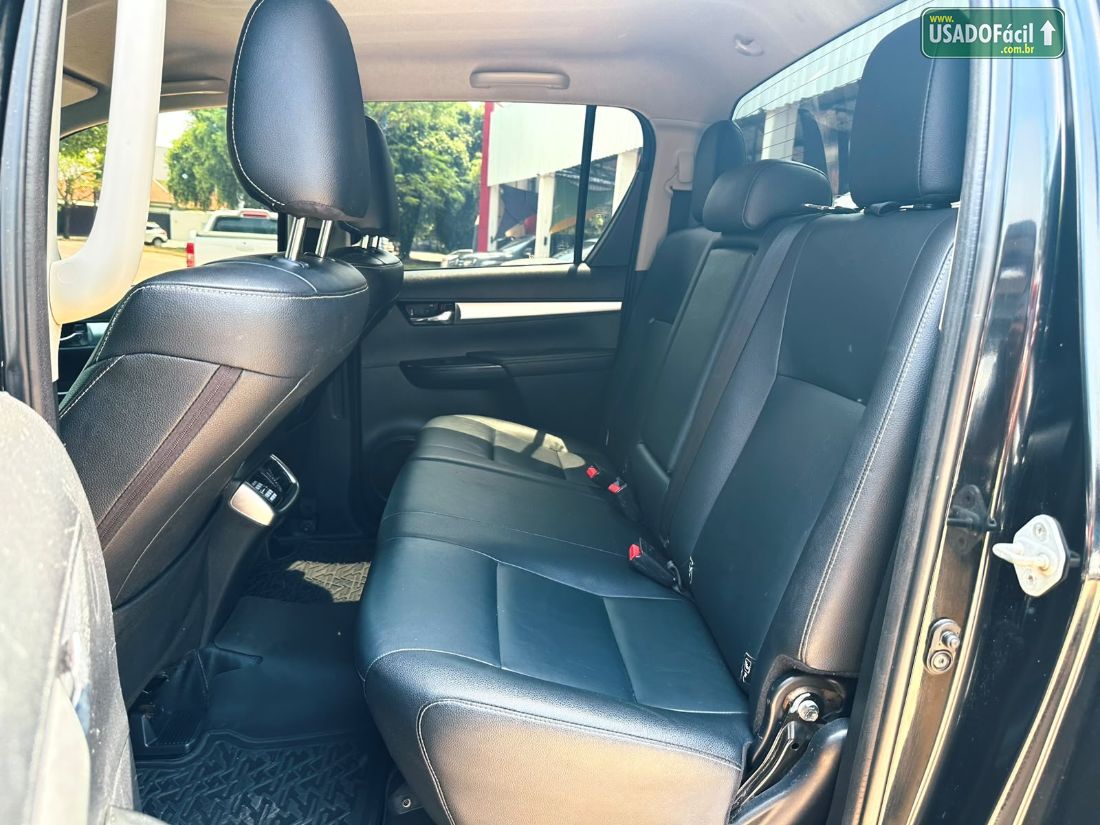 Toyota Hilux SRV CD 2.7 4X2 Automático Flex 2017/2018 — foto 11 de 17
