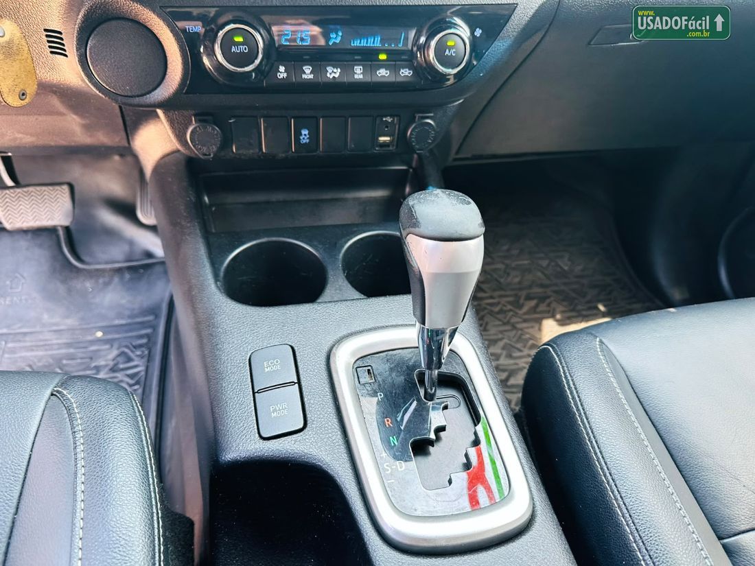Toyota Hilux SRV CD 2.7 4X2 Automático Flex 2017/2018 — foto 9 de 17