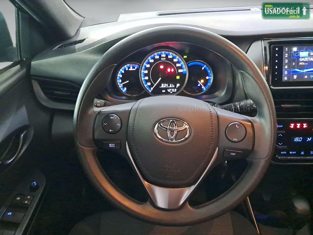 TOYOTA Yaris Hatch XL 1.5 Automático Flex 2024/2025 — foto 8 de 12