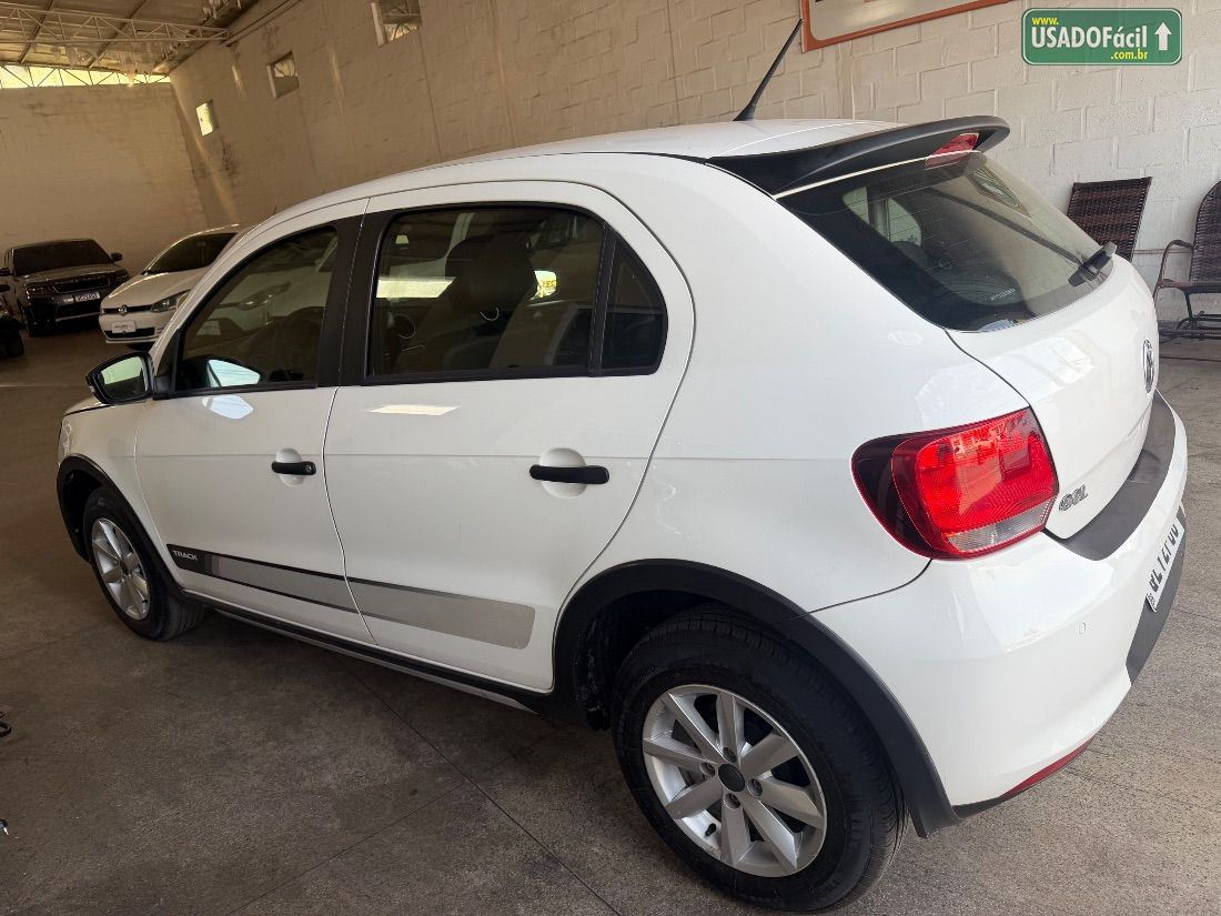 Volkswagen Gol Track 1.0 Mi 4P Total Flex 2016/2016 — foto 3 de 7