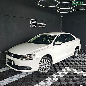 Volkswagen Jetta Highline 2.0 TSI Automático Tiptronic