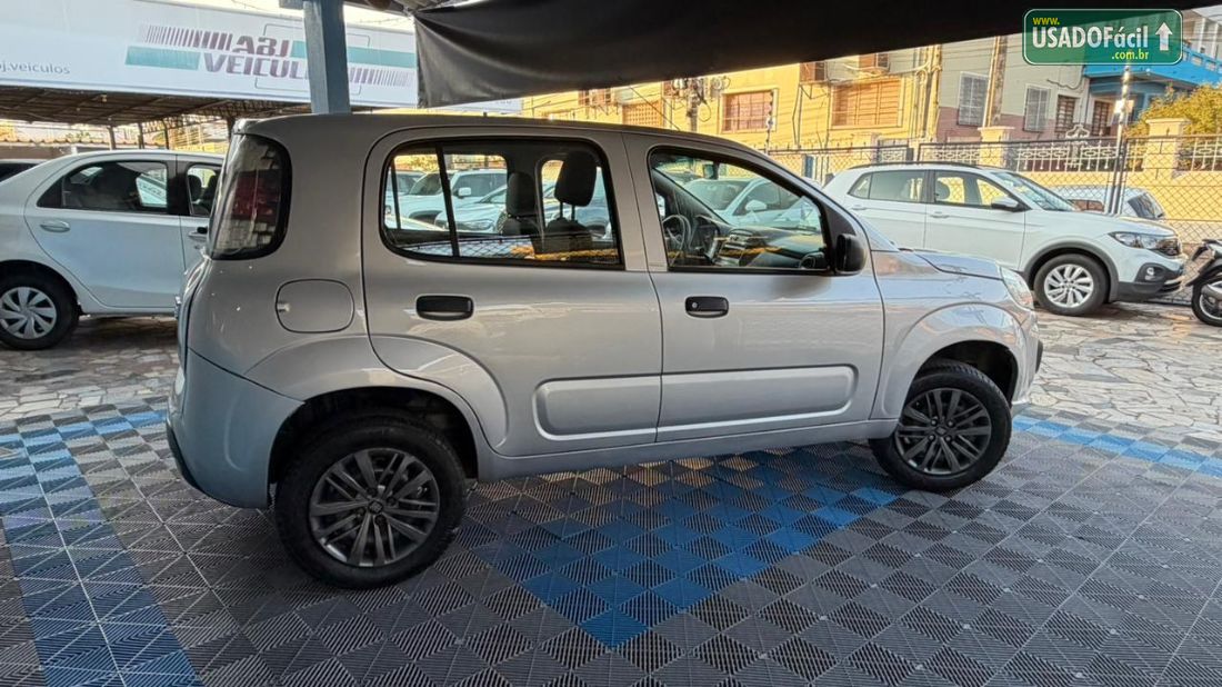 Fiat Uno Attractive 1.0 Flex 5P 2016/2017 — foto 5 de 11