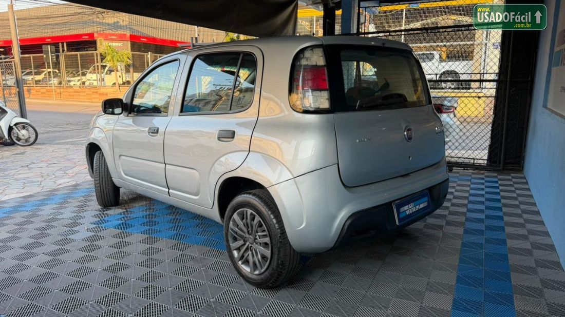 Fiat Uno Attractive 1.0 Flex 5P 2016/2017 — foto 6 de 11