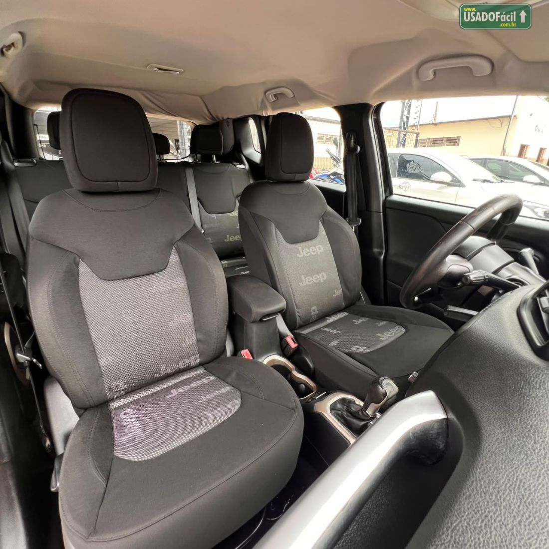 Jeep Renegade 1.8 4x2 Automático Flex 2016/2016 — foto 14 de 16