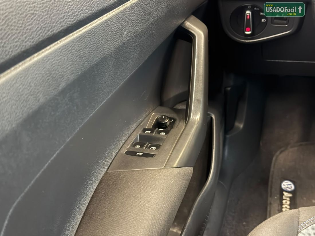 Volkswagen Nivus Comfortline 200 TSI Automático Flex 2023/2023 — foto 14 de 15