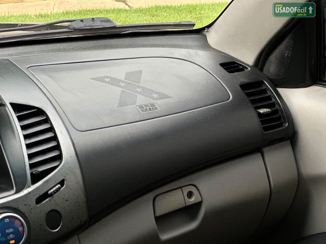 Mitsubishi L200 Triton HPE CD 3.2 Turbo Intercooler Mecânico Diesel 2009/2009 — foto 10 de 13
