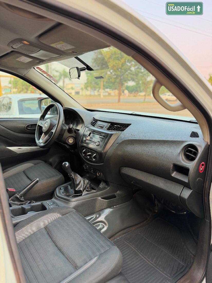 Nissan Frontier S CD 2.3 4x4 Turbo Mecânico Diesel 2022/2023 — foto 6 de 10