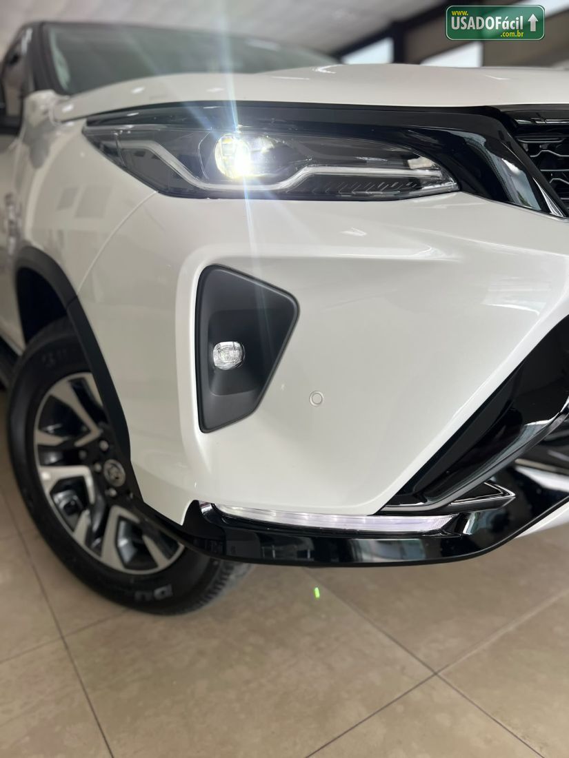 Toyota Hilux SW4 SRX Platinum 2.8 4x4 Turbo Automático Diesel 2025/2025 — foto 7 de 16
