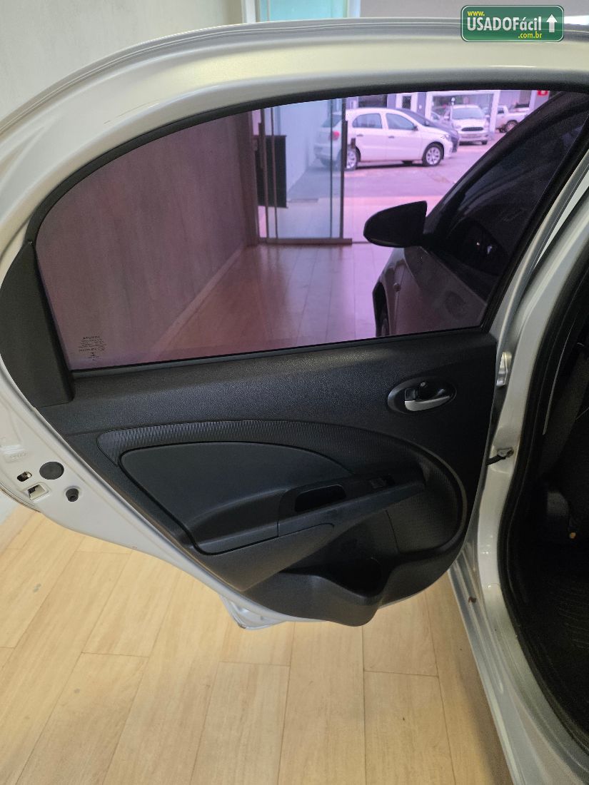 Toyota Etios Hatch X 1.3 Mecânico Flex 2018/2019 — foto 19 de 24