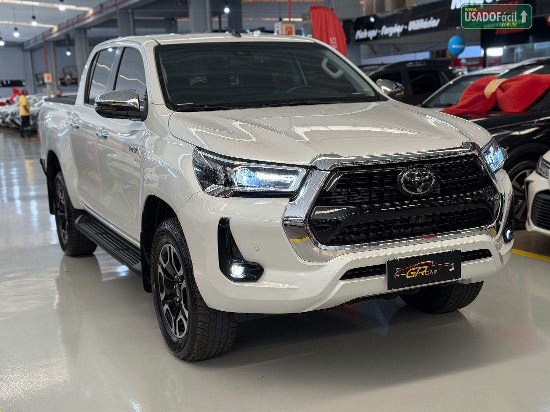 Toyota Hilux SRX CD 2.8 4x4 TDI Automático Diesel 2024/2024 — foto 2 de 10
