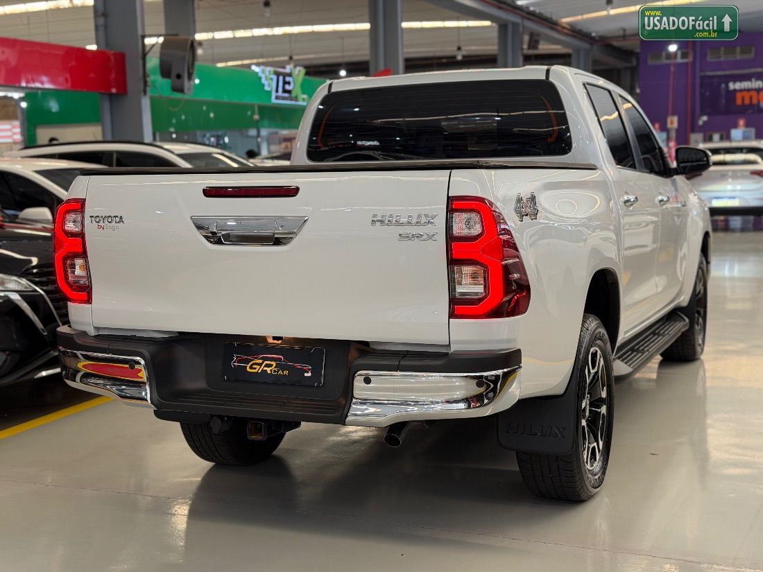 Toyota Hilux SRX CD 2.8 4x4 TDI Automático Diesel 2024/2024 — foto 4 de 10