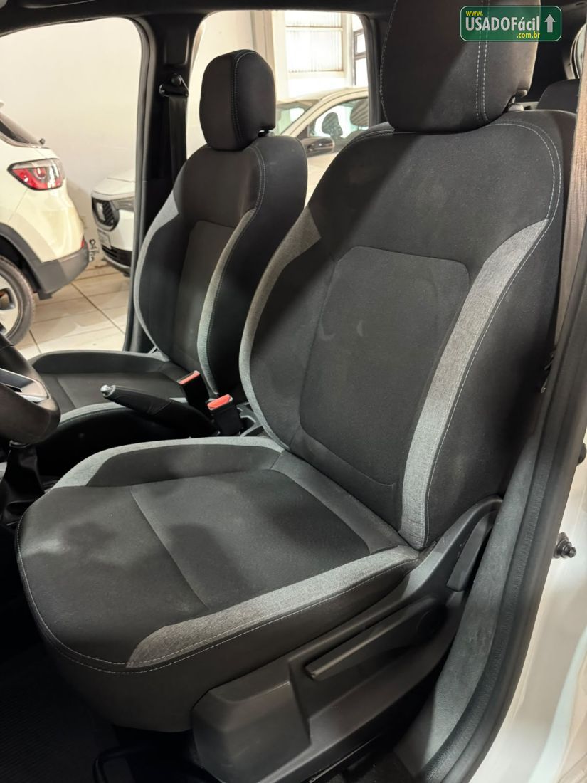 Renault Duster Zen 1.6 Mecânico Flex 2021/2022 — foto 12 de 16