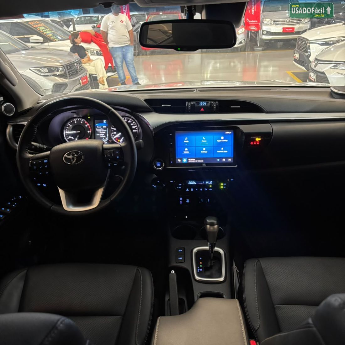 Toyota Hilux SRX CD 2.8 4x4 TDI Automático Diesel 2024/2024 — foto 16 de 18
