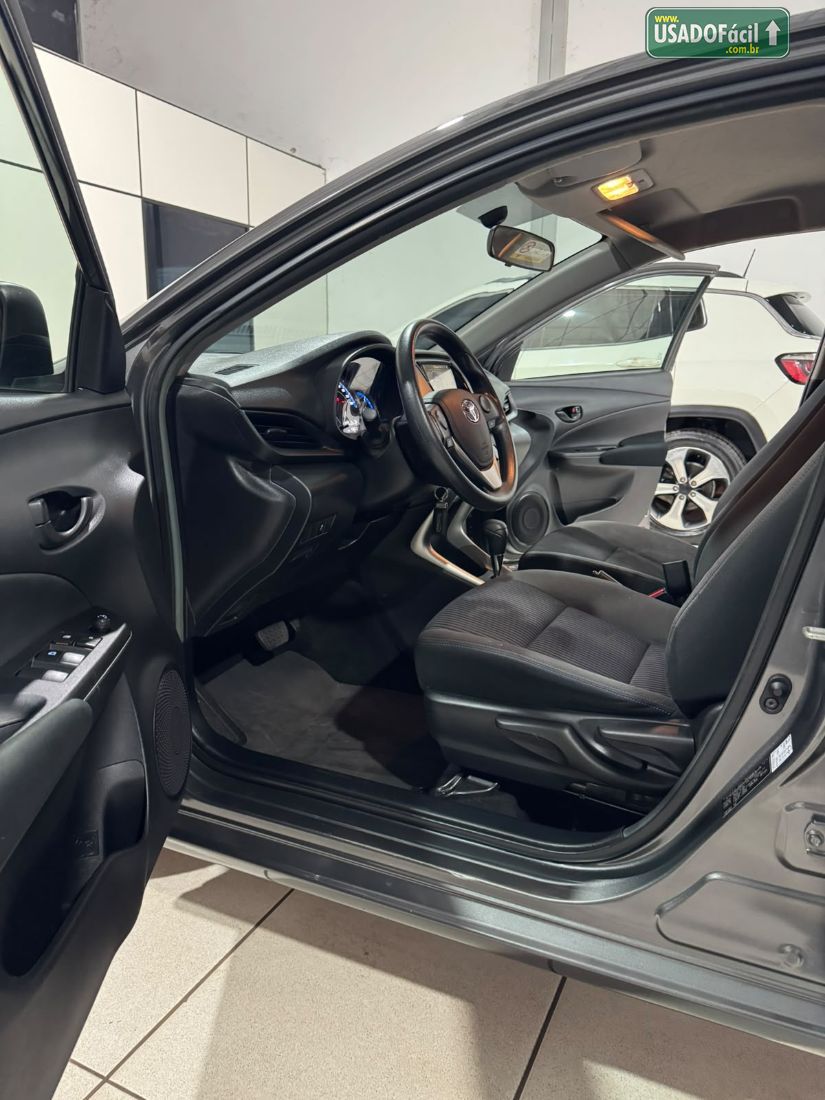 Toyota Yaris Sedan XL Live 1.5 Automático Flex 2021/2022 — foto 10 de 20