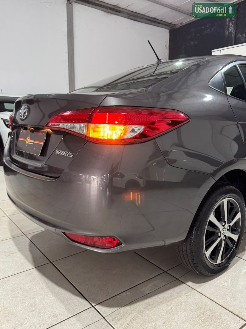 Toyota Yaris Sedan XL Live 1.5 Automático Flex 2021/2022 — foto 6 de 20