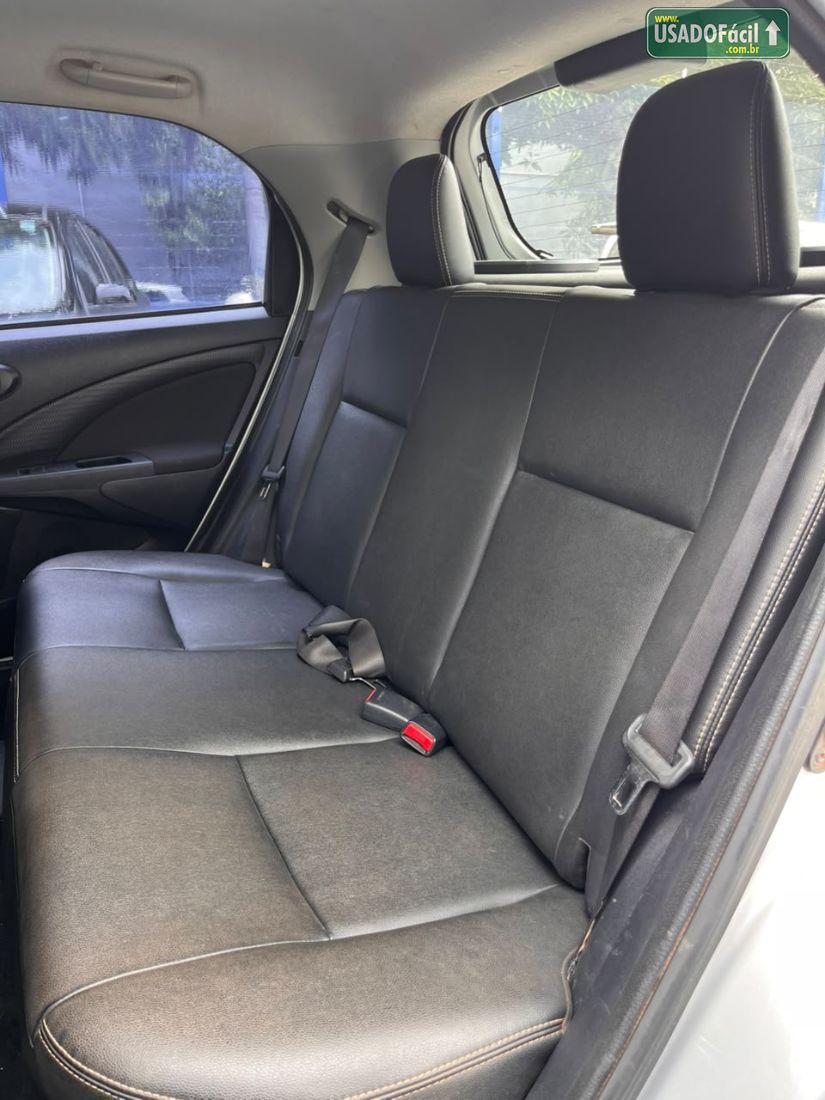 Toyota Etios Hatch XLS 1.5 Mecânico Flex 2016/2016 — foto 10 de 10