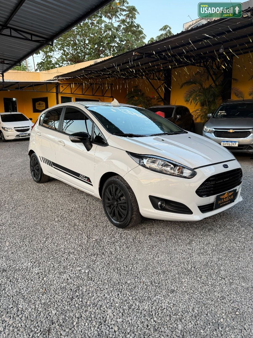 Ford Fiesta Hatch SE Mecânico 5P Flex 2016/2017 — foto 9 de 14