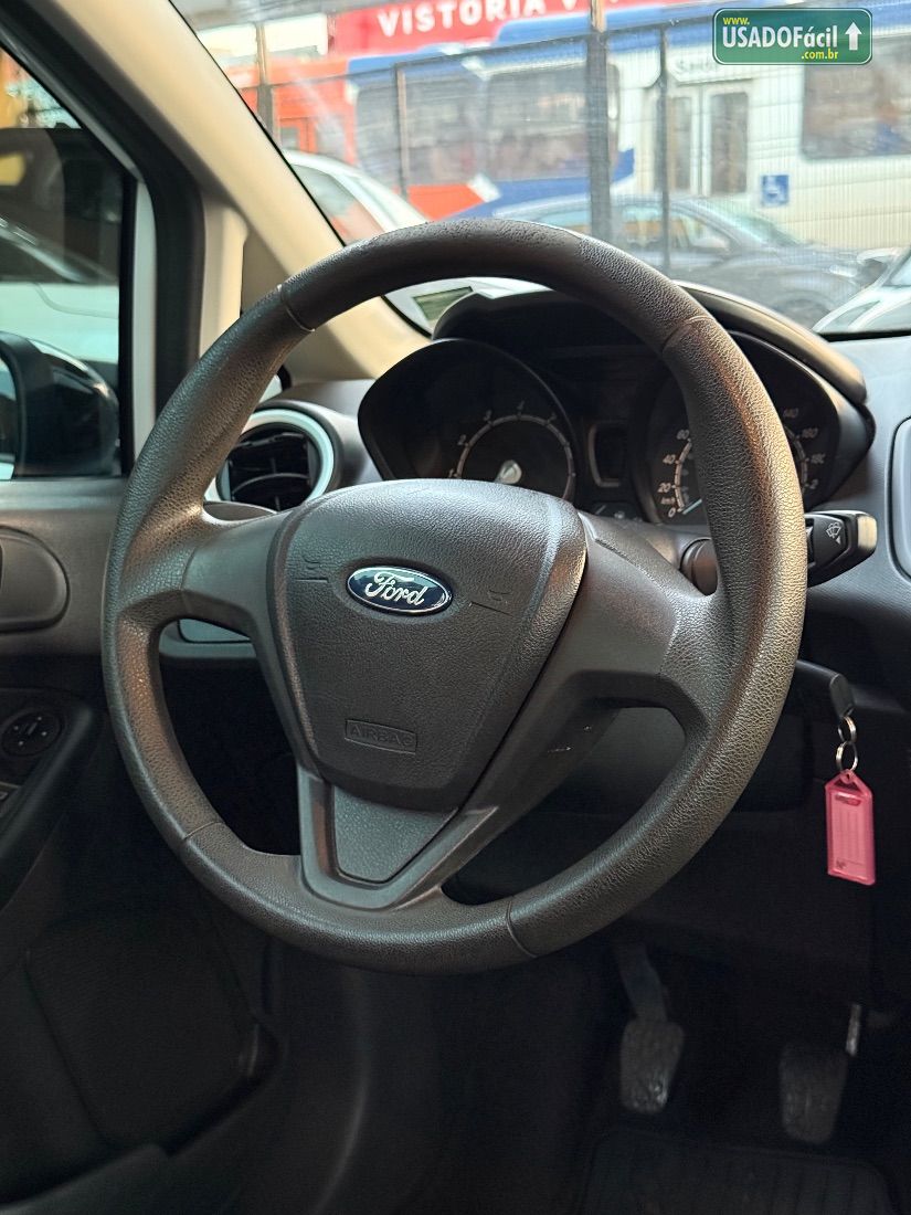 Ford Fiesta Hatch SE Mecânico 5P Flex 2016/2017 — foto 5 de 14