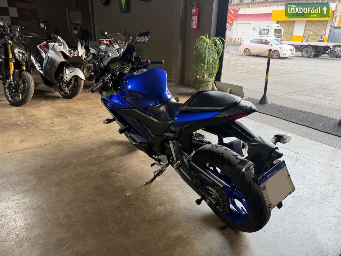 Yamaha YZF R-3 321 2022/2023 — foto 8 de 12