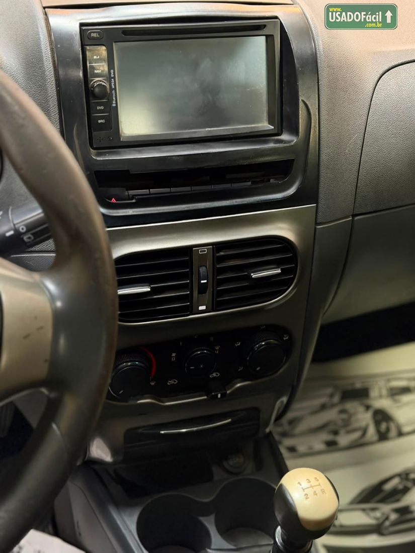Volkswagen Saveiro CE 1.6 Mi Total Flex 2013/2014 — foto 7 de 7
