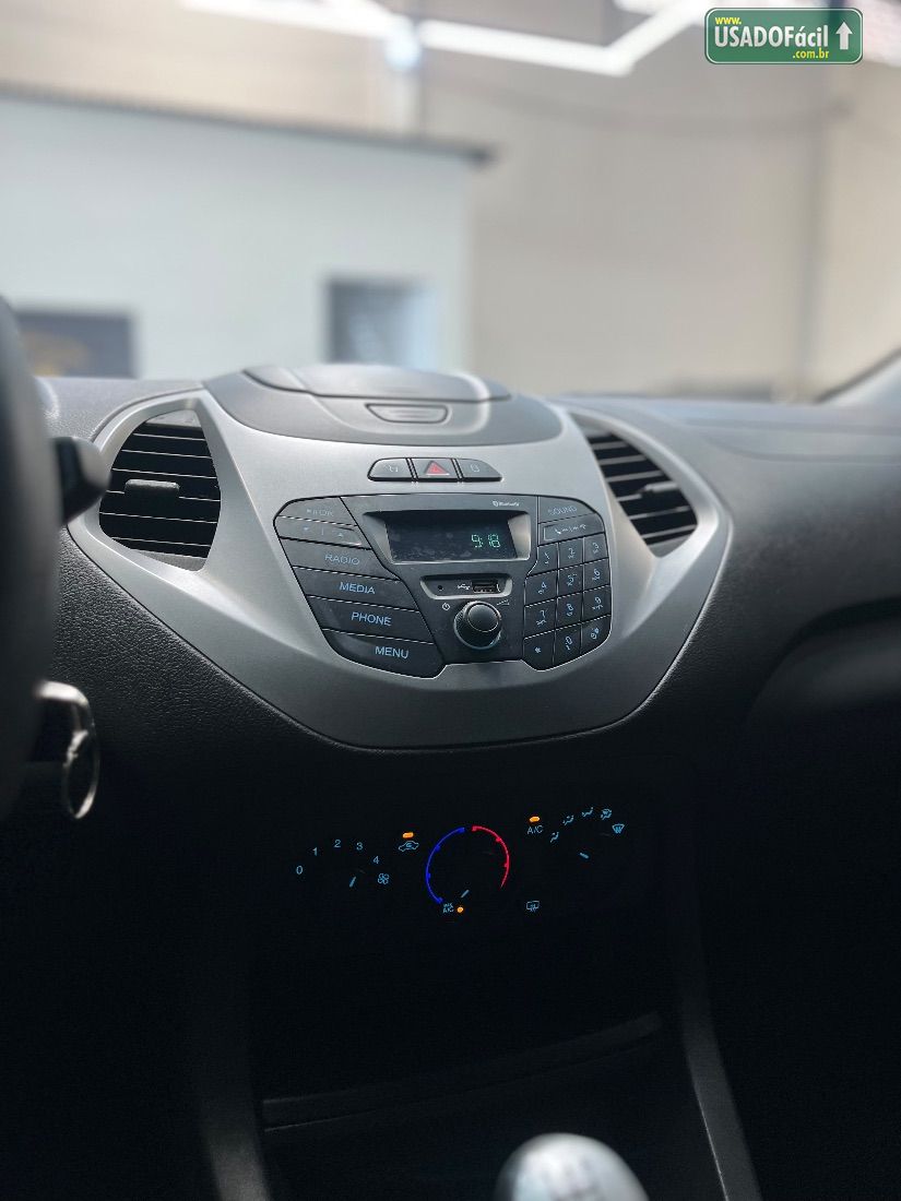 Ford Ka Hatch SE 1.0 Flex 5P 2014/2015 — foto 13 de 14