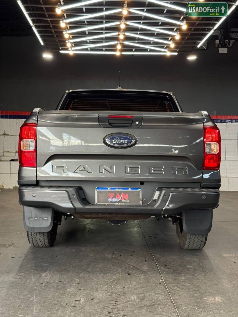 FORD Ranger Black CD 2.0 4x2 Automático Diesel 2024/2025 — foto 13 de 16