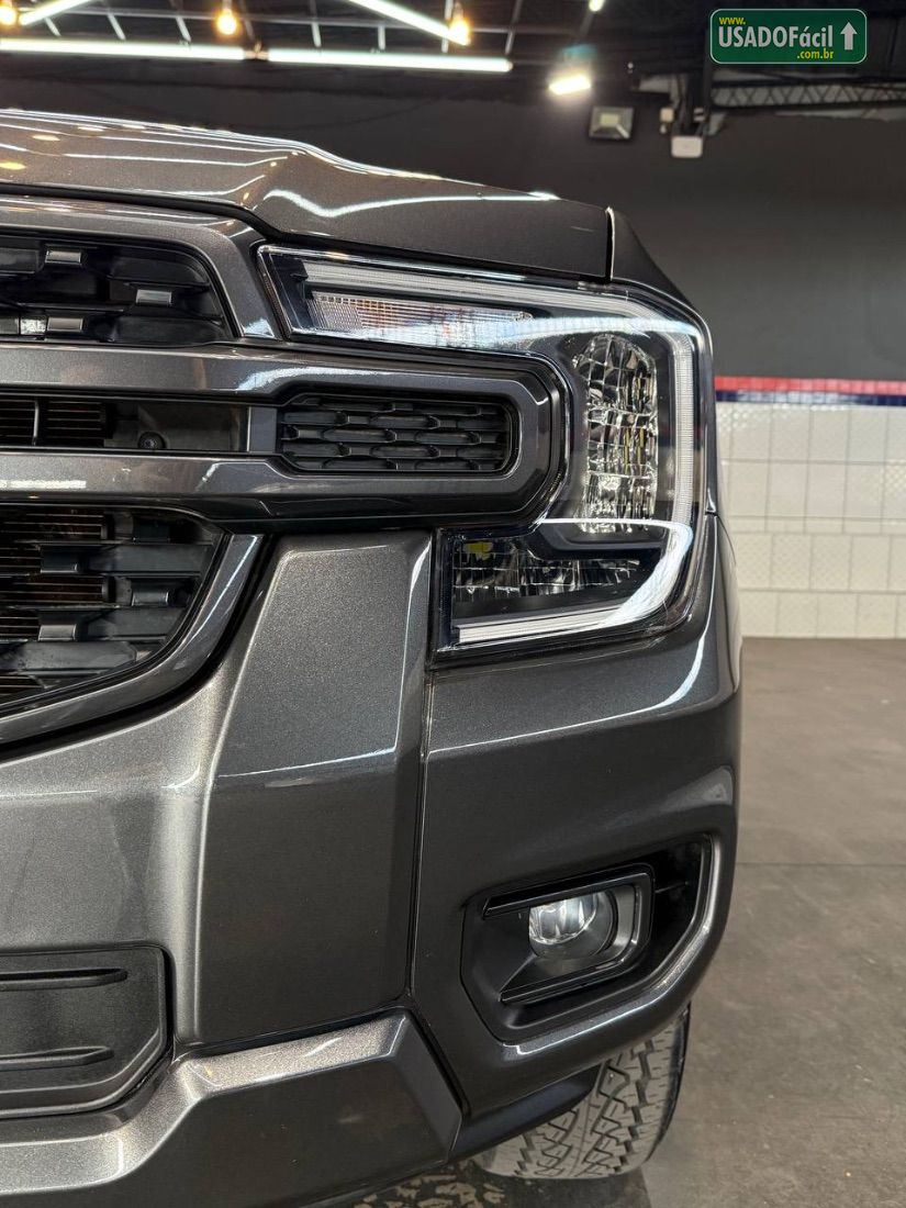 FORD Ranger Black CD 2.0 4x2 Automático Diesel 2024/2025 — foto 4 de 16