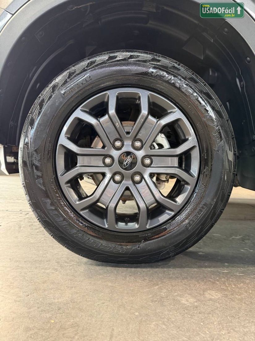 FORD Ranger Black CD 2.0 4x2 Automático Diesel 2024/2025 — foto 5 de 16