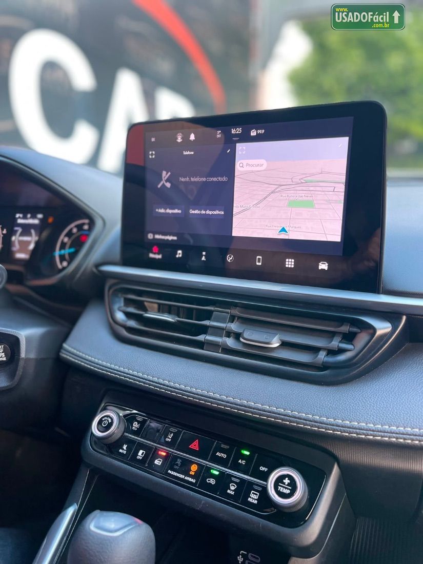 Fiat Fastback Audace 200 Turbo Automático Híbri­do 2024/2025 — foto 12 de 17