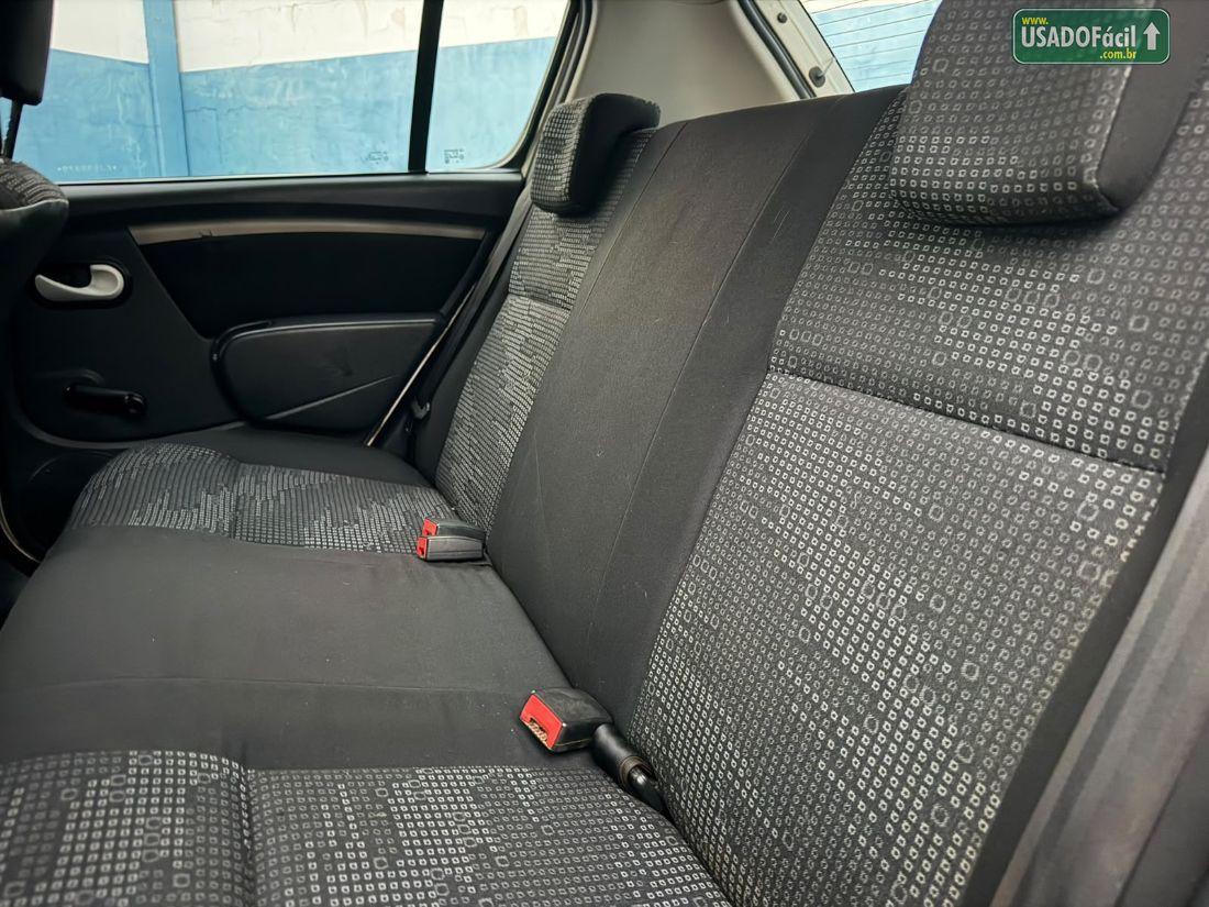 Renault Sandero Expression 1.0 Hi-Flex 5P 2010/2011 — foto 10 de 10