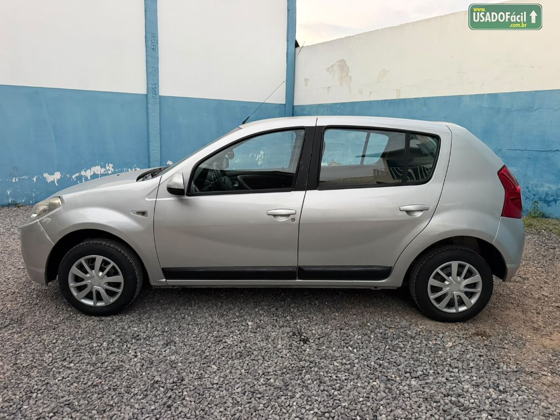 Renault Sandero Expression 1.0 Hi-Flex 5P 2010/2011 — foto 4 de 10