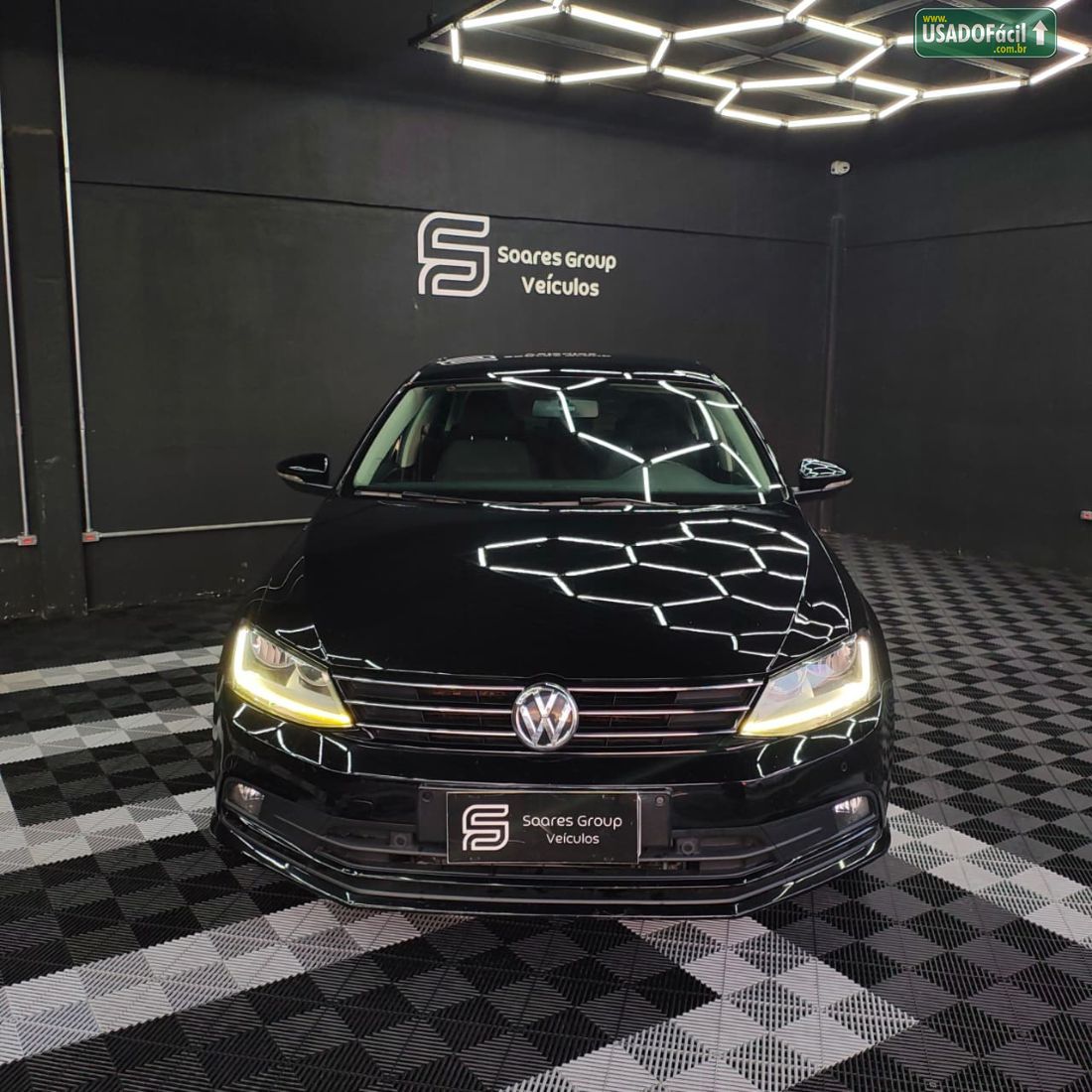 Volkswagen Jetta Comfortline 1.4 TSI Automático 2016/2017 — foto 2 de 11