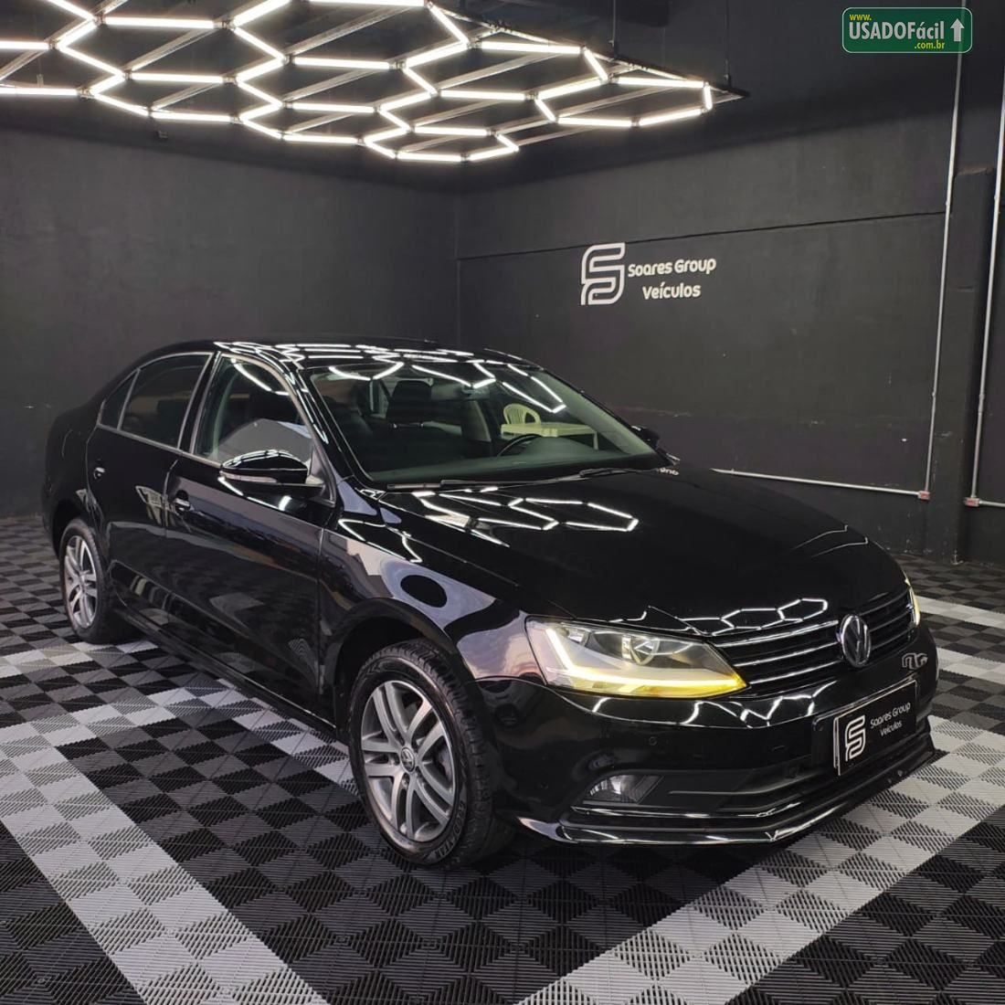 Volkswagen Jetta Comfortline 1.4 TSI Automático 2016/2017 — foto 3 de 11