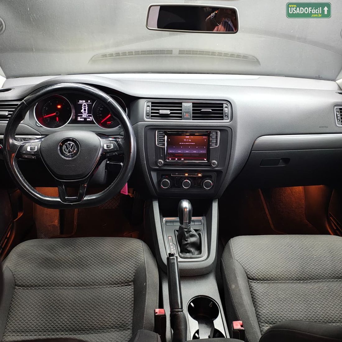 Volkswagen Jetta Comfortline 1.4 TSI Automático 2016/2017 — foto 8 de 11