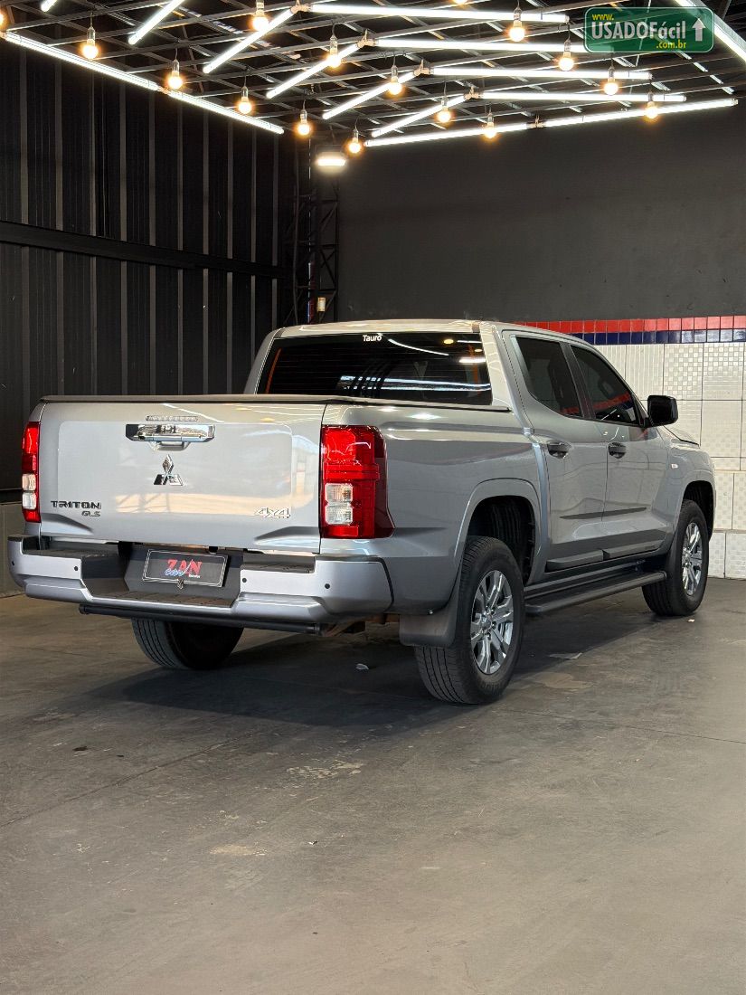 MITSUBISHI Triton GLS CD 2.4 4x4 Turbo Automático Diesel 2025/2026 — foto 8 de 18